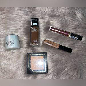 5 for $25🔥5‎ Piece Makeup Bundle- New